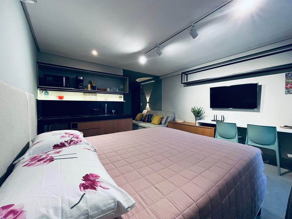 TV and multimedia, Kitchen or kitchenette, Photo of the whole room