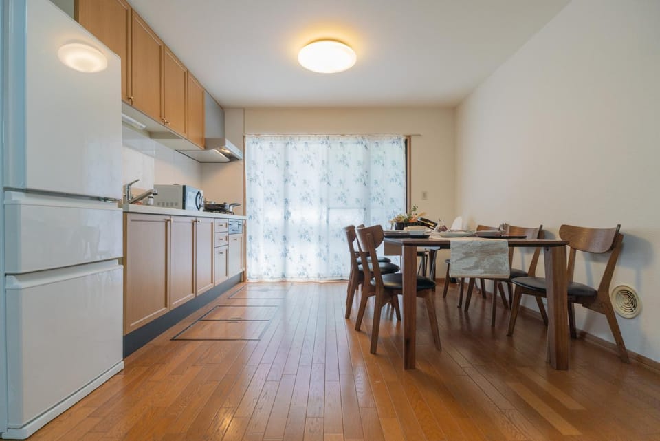 CEREZO House Bed and Breakfast in Osaka