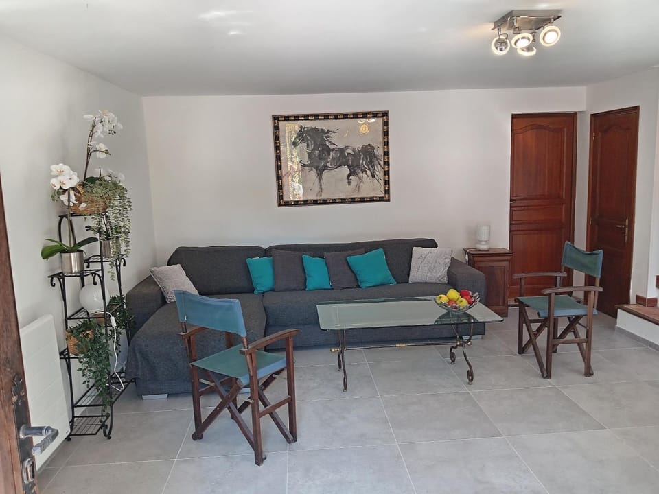 A la campagne aux portes de Nice House in Nice