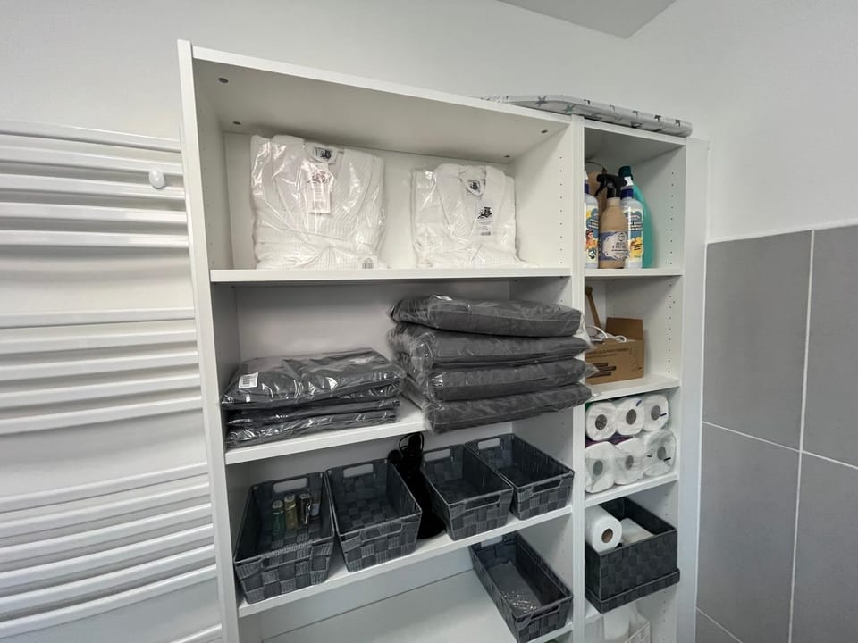 towels, towels