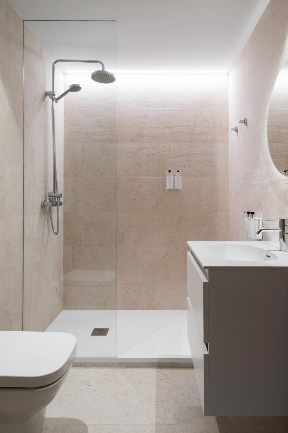 Bathroom, Living room