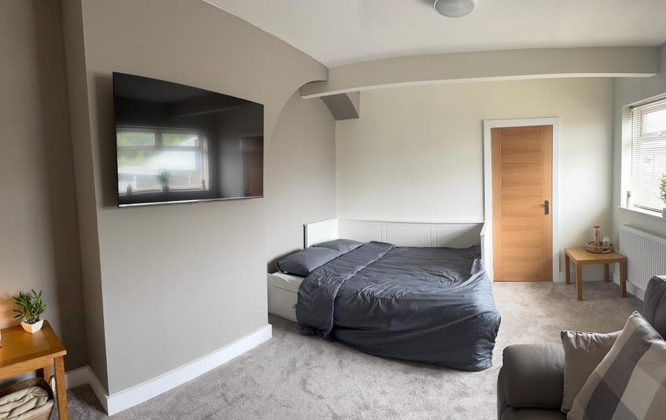Newly Refurbished, Cosy Flat Minimum 2 nights Apartment in England