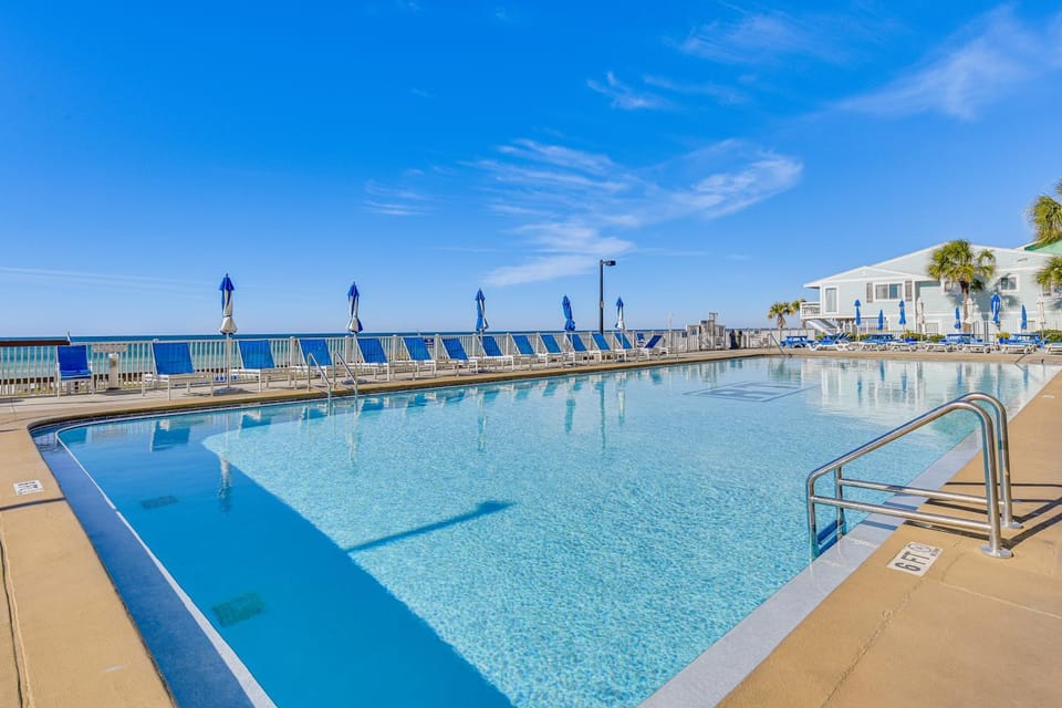 Beach & Pool Access: Regency Towers Condo in PCB! House in Lower Grand Lagoon