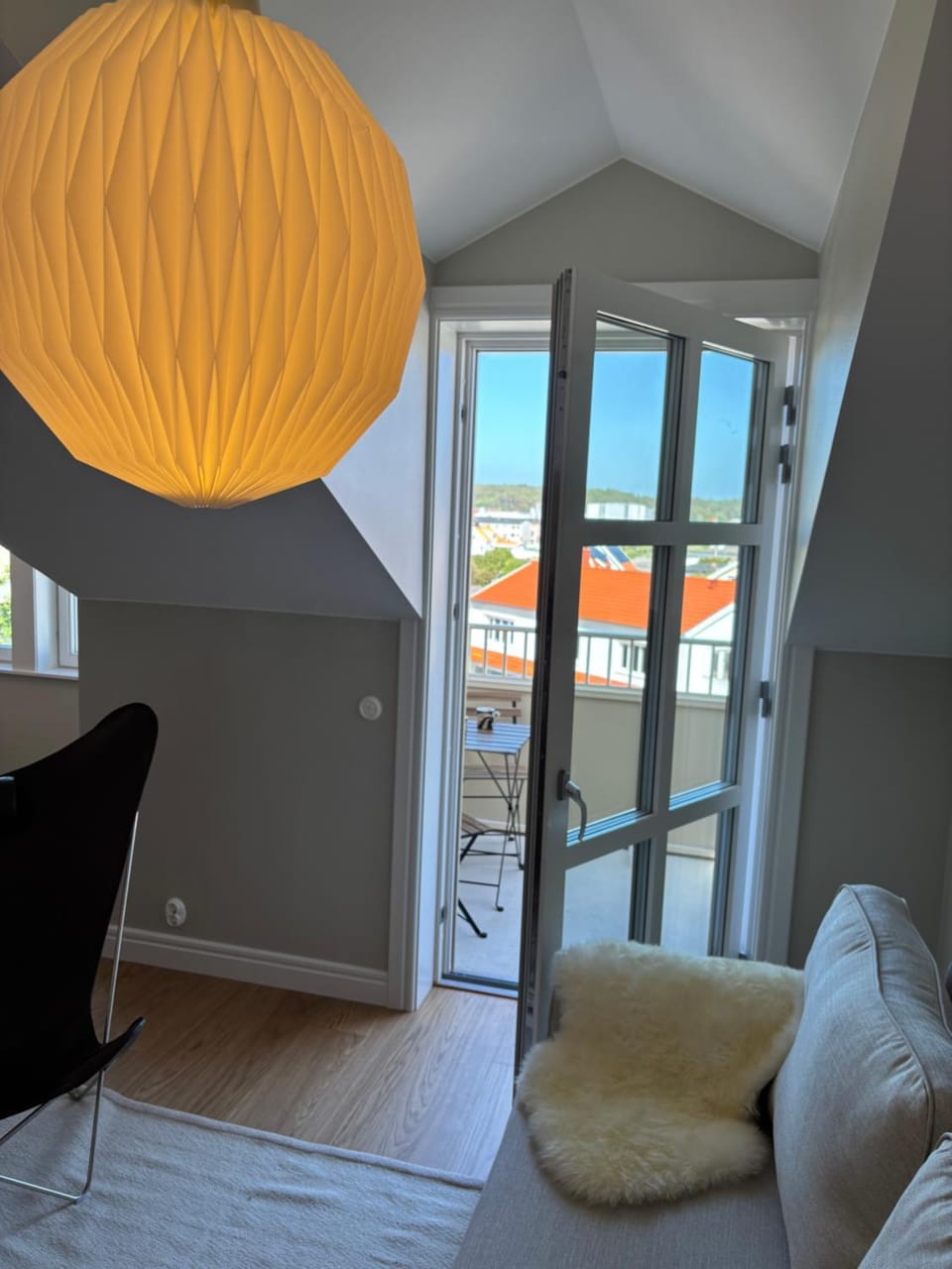 Taklägenhet med balkong Apartment in Västra Götaland County
