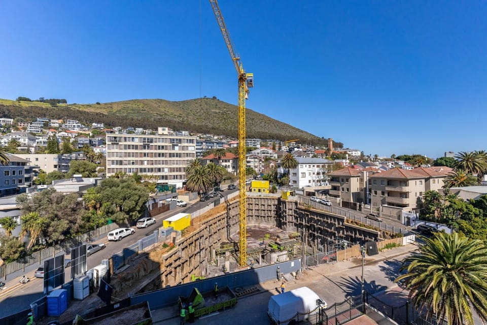 Royale 615 Green Point - Views, Location, Communal Pool Apartment in Cape Town