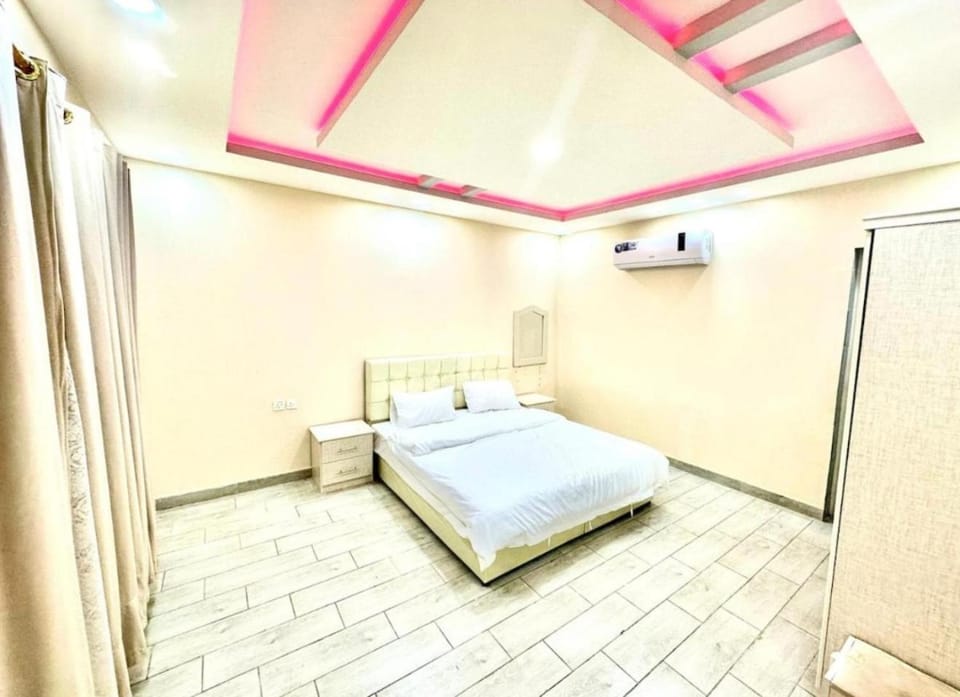 Bedroom, air conditioner