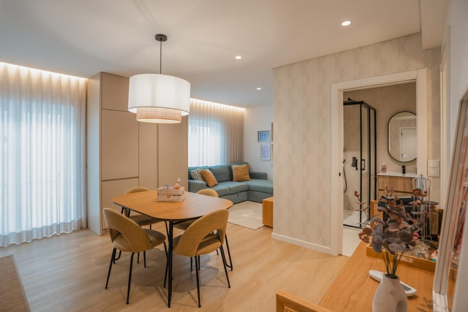 Living room, Seating area, Dining area