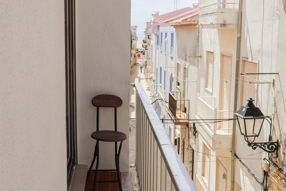 Off site, View (from property/room), Balcony/Terrace, Sea view, Street view