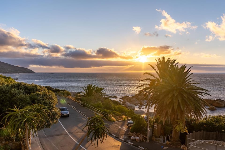 Bakoven Serenity - Pool, Ocean Views, 5 min walk to beach Apartment in Cape Town