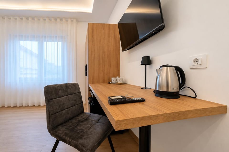 TV and multimedia, Coffee/tea facilities, Bedroom