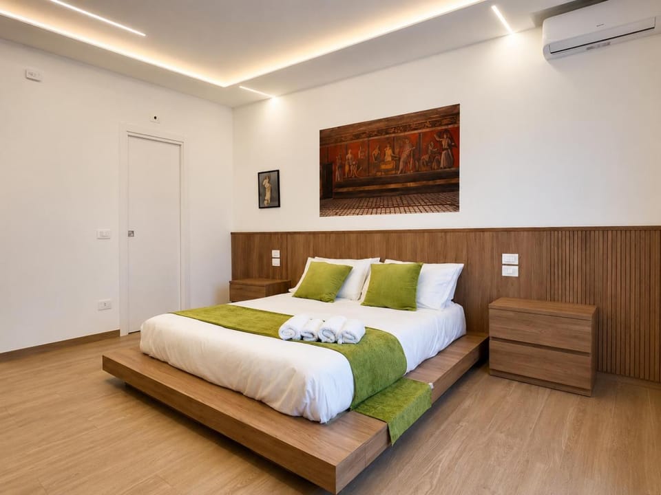 Bed, Photo of the whole room, Bedroom, towels, air conditioner