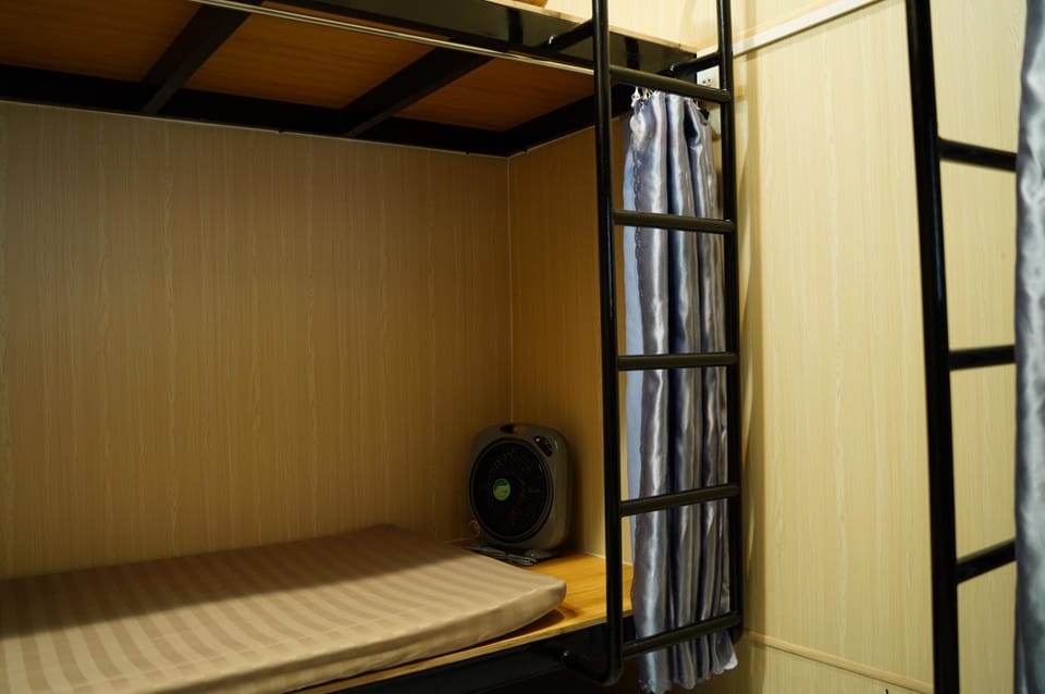 bunk bed