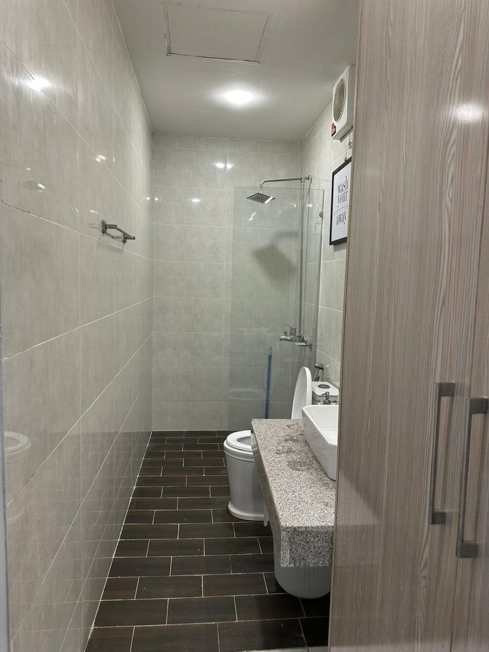 Shower, Toilet, Bathroom
