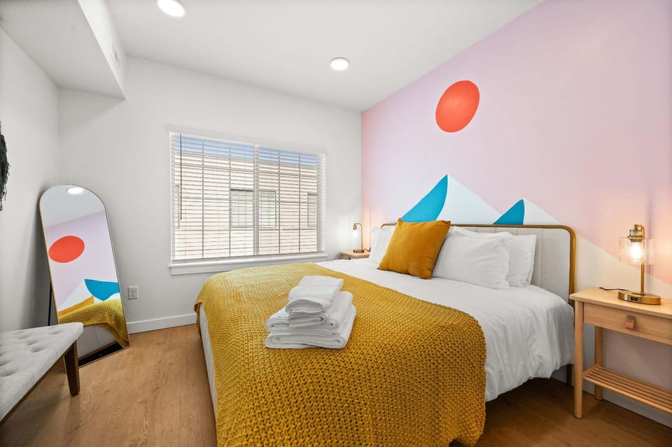 Cozy Ski Lodge 2BR 2BA Rooftop Garage House in Salt Lake City