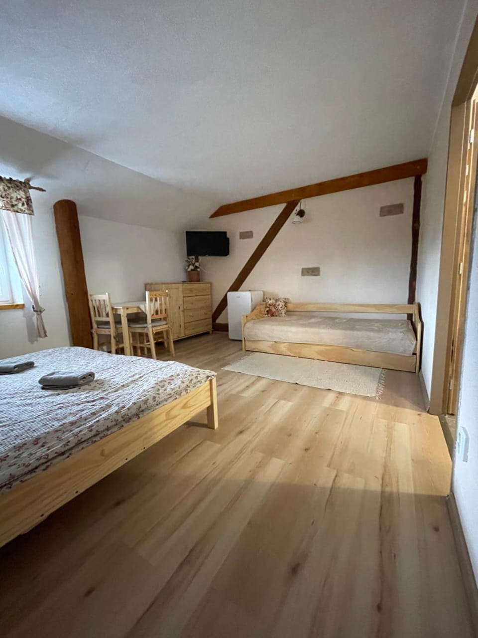 Penzion a Vinárna Velký dvůr Bed and Breakfast in South Moravian Region