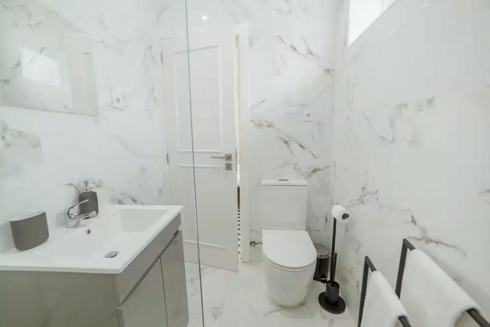 Toilet, Bathroom