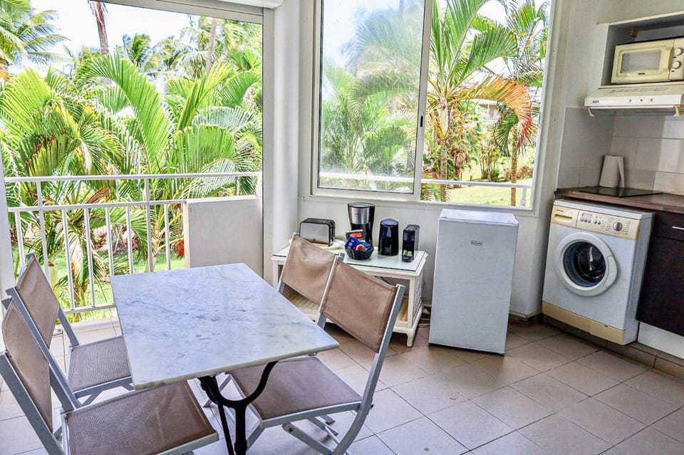 Patio, Coffee/tea facilities, Balcony/Terrace, Balcony/Terrace, Dining area, Garden view, washing machine