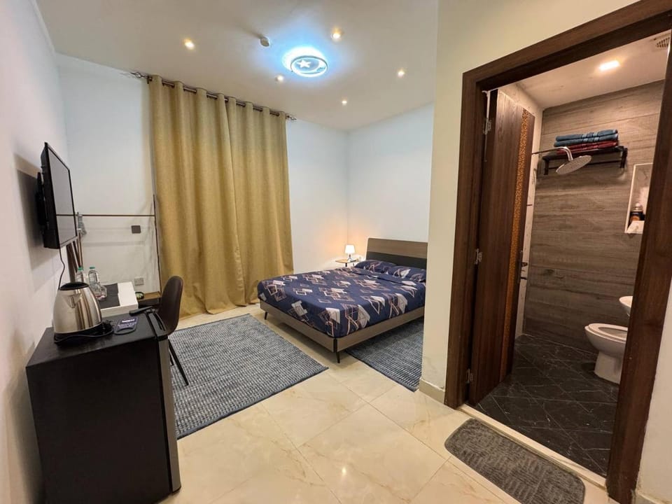 Luxury Accommodation Near Abu Dhabi Airport Bed and Breakfast in Abu Dhabi
