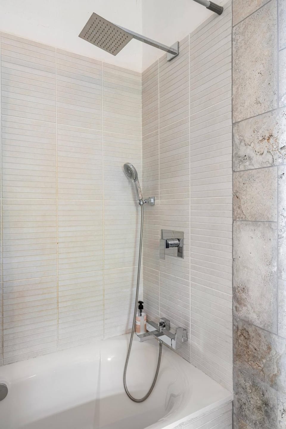 Quiet and Spacious Luxury Apartment with Splendid View between Carmel and Downtown Apartment in Haifa