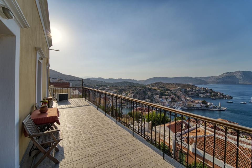 Nearby landmark, Day, Natural landscape, View (from property/room), Balcony/Terrace, Lake view, Mountain view, River view, Sea view