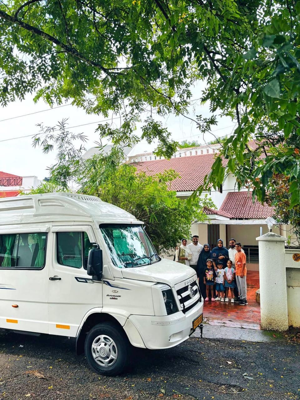 Location, group of guests