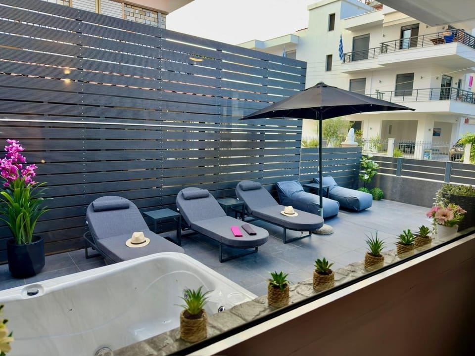 Day, Hot Tub, View (from property/room), Balcony/Terrace, sunbed