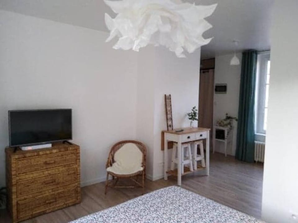 Les agapanthes Bed and Breakfast in Normandy