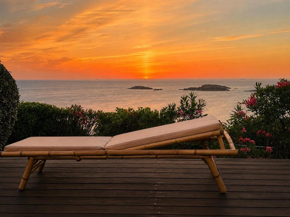 Natural landscape, Balcony/Terrace, Sea view, Sunrise