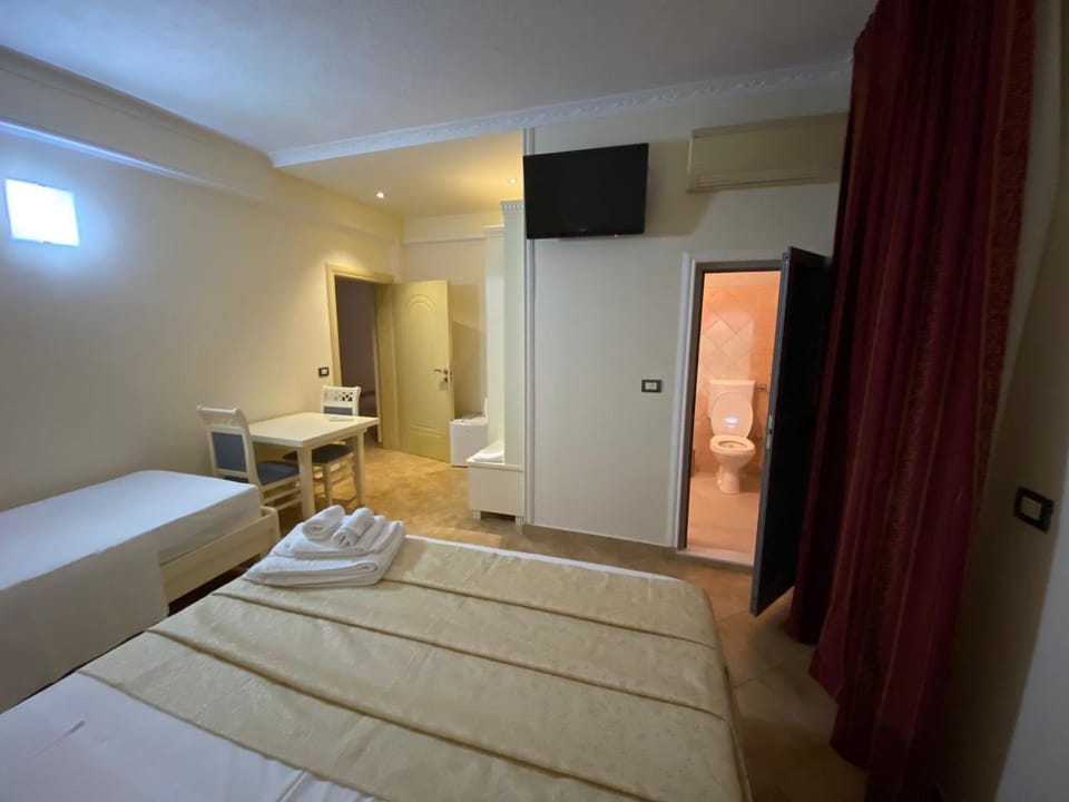 Hotel Restorant Pizzeri Anxhelo Hotel in Tirana County, Albania