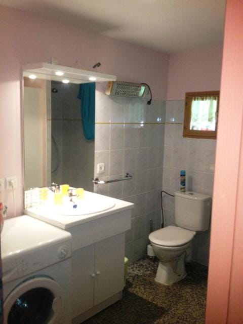 Ma Cabane 1 "C1", 8 Pers, Domaine De Ribiere House in Grospierres