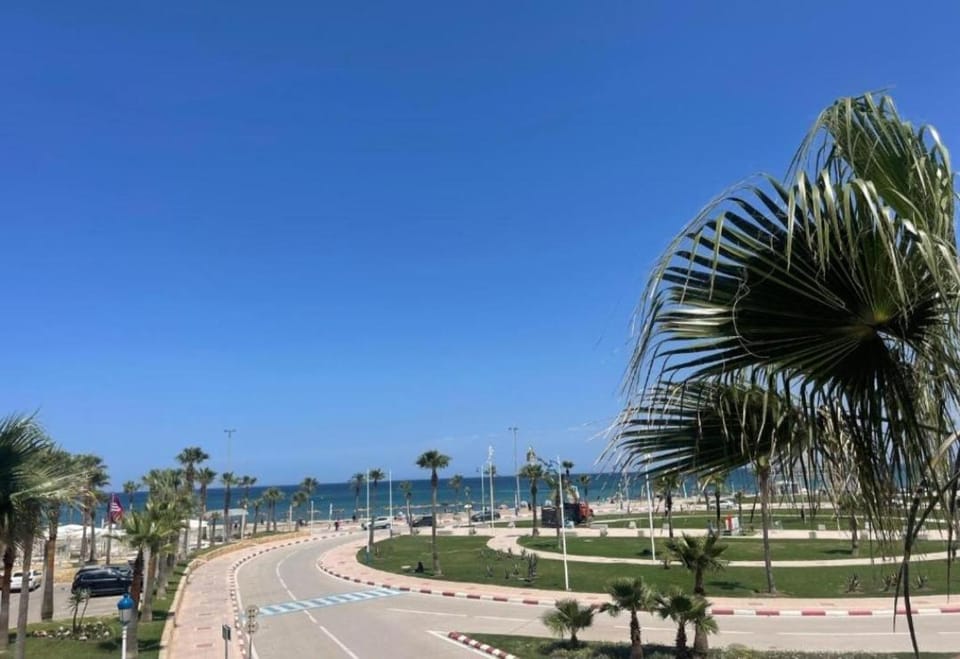 Neighbourhood, Beach, Sea view