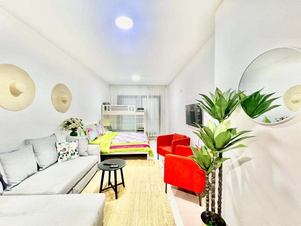 Sleep 6 Mina Road Apartment in Dubai