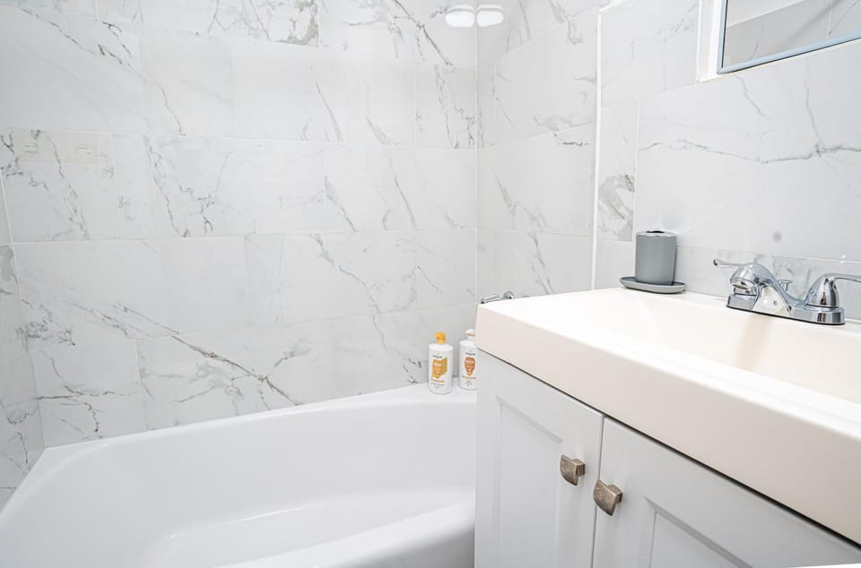 Bathroom, Bath