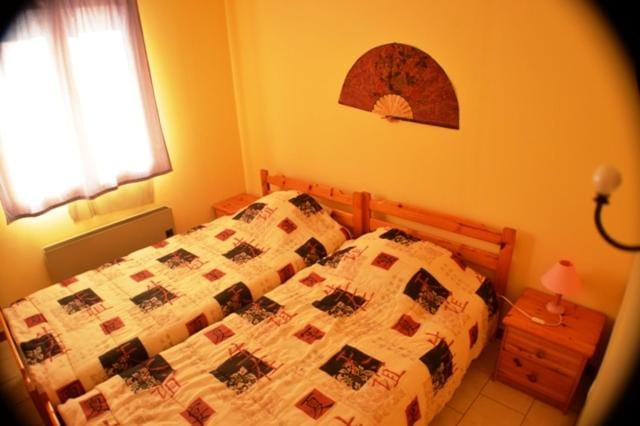 Maisonette Mirabel 1, 6 Pers, Domaine De Ribiere House in Grospierres