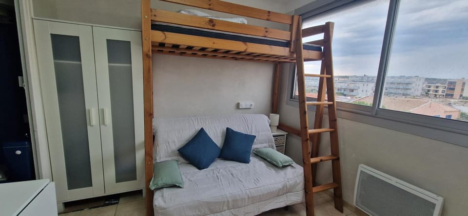 Studio rénové à 70m de la plage Apartment in Port-la-Nouvelle
