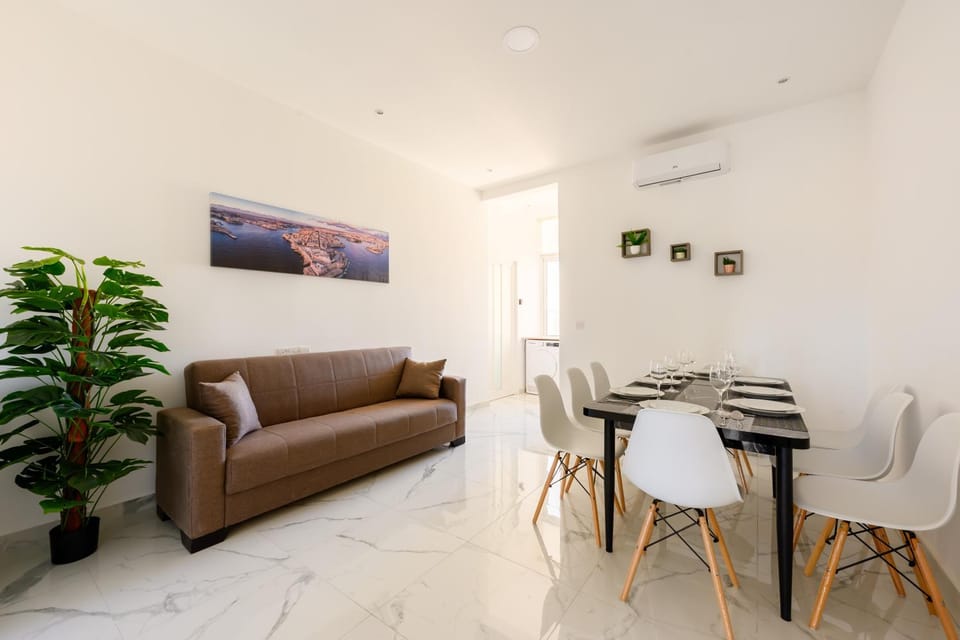 F8-4 Sliema ensuite bedroom Vacation rental in Sliema