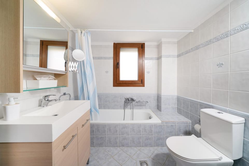 Toilet, Bathroom, Bath, towels