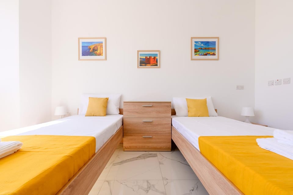 F8-3 Sliema bedroom for 2 Vacation rental in Sliema