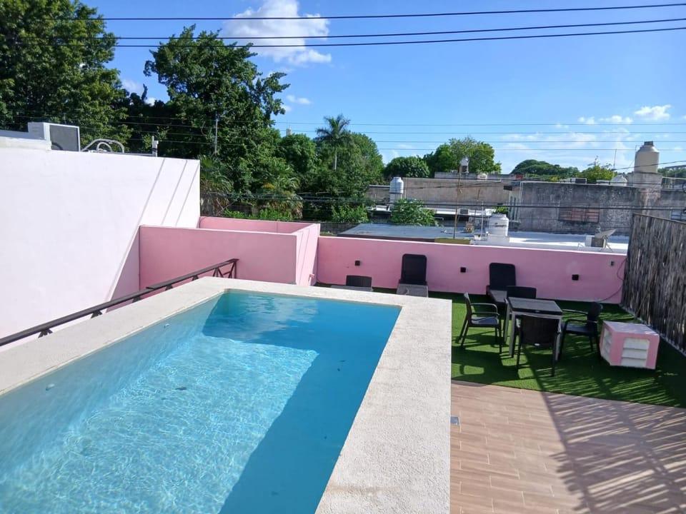 Swimming pool