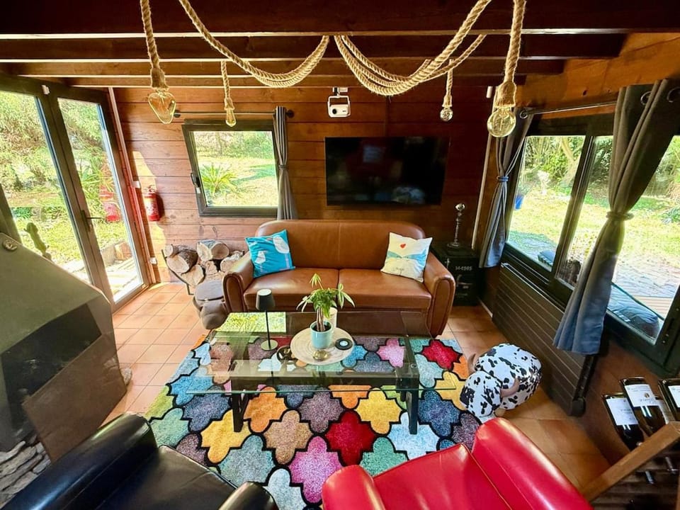 Communal lounge/ TV room, Bed, TV and multimedia, Seating area