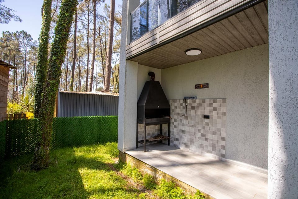 Patio, Day, BBQ facilities