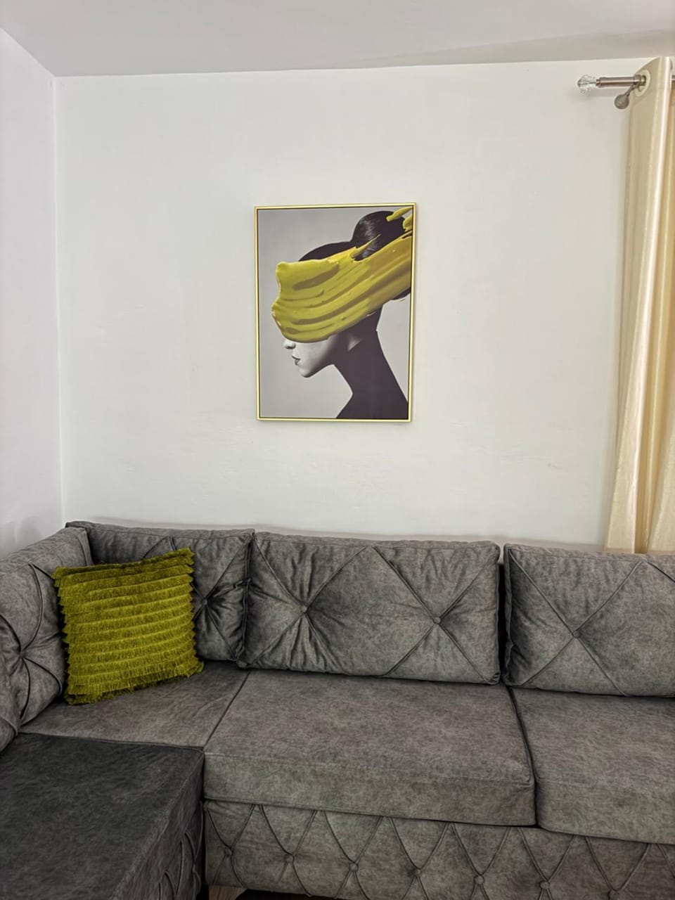 Joanna's Guest House- New renovation Apartment in Vlorë County, Albania