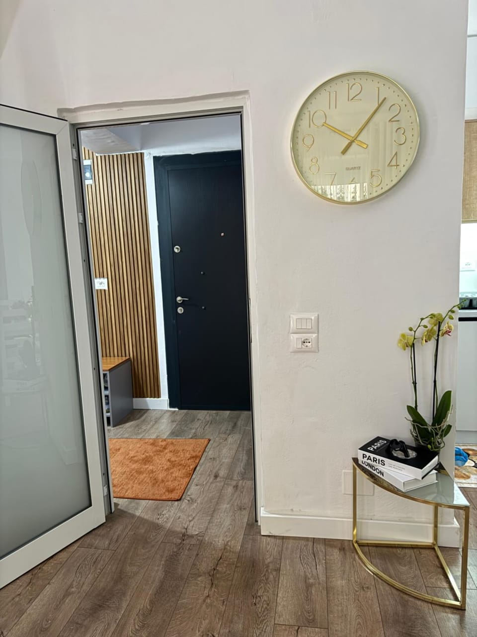 Joanna's Guest House- New renovation Apartment in Vlorë County, Albania