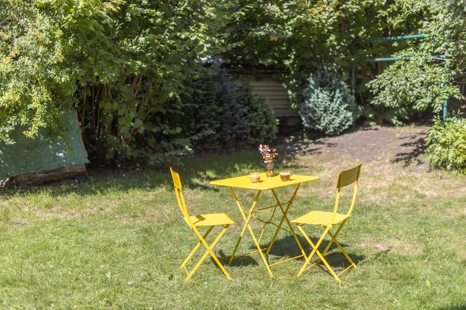 Ruhiges Zimmer mit Gartenblick & Schreibtisch Apartment in Freiberg