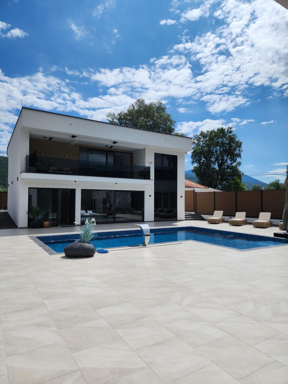 Property building, Pool view, Swimming pool