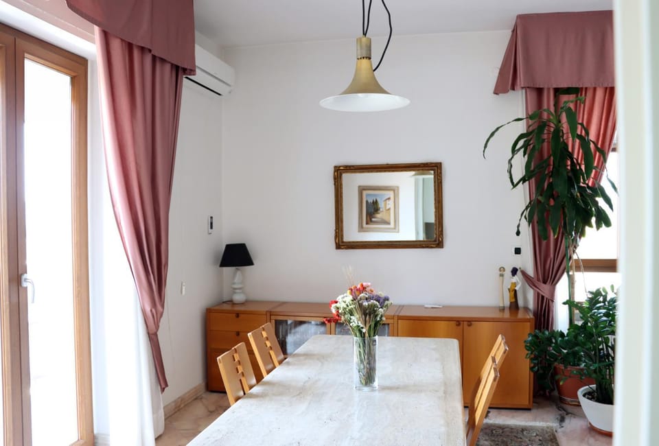 Living room, air conditioner