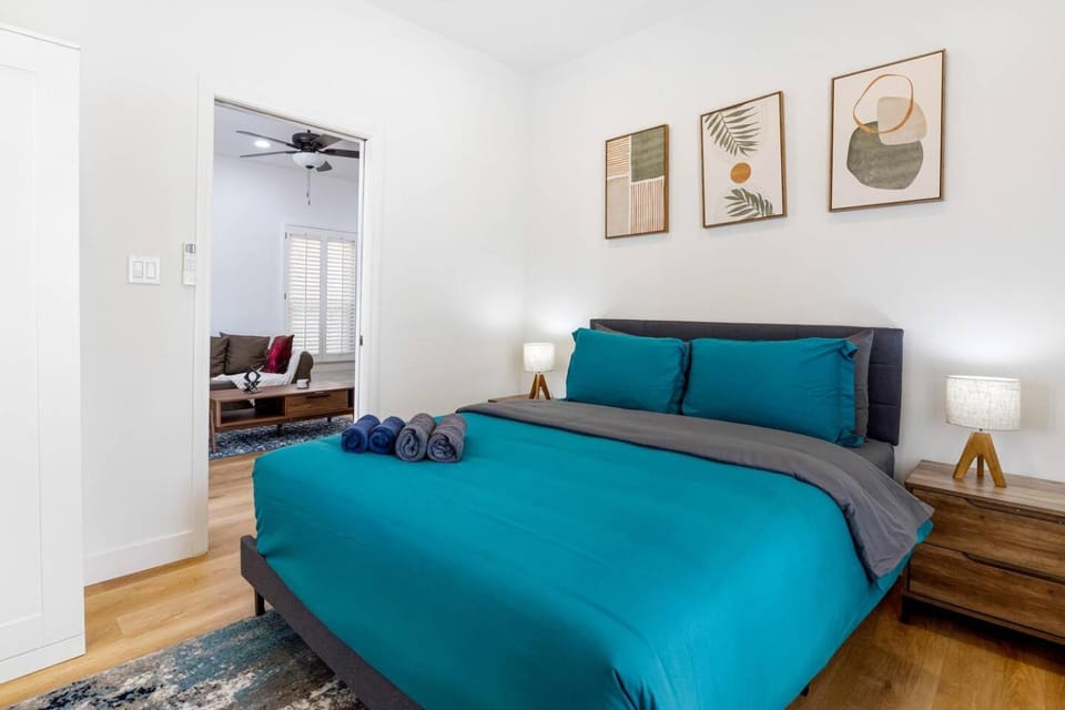 Adorable Pasadena Bungalow House in Pasadena