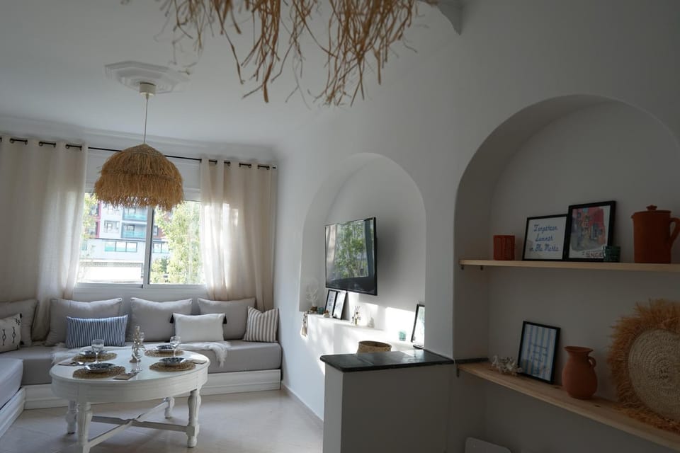 TV and multimedia, Living room, Dining area