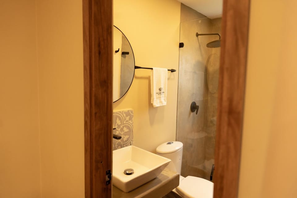 Bed, Bathroom