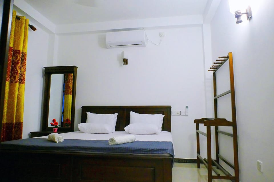 Bed, Bedroom, air conditioner